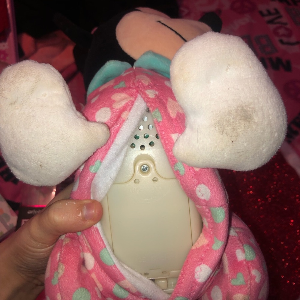 Minnie Mouse Musical Crawling Pal - Picture 5 of 7